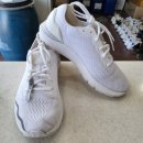 명품 청년 운동화 이미지