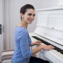 성인피아노 이미지