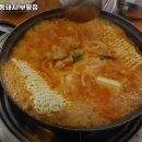 월수금통돼지집
