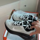 용산-432 | 나이키 신상 런닝화 보메로 플러스 SE W - 배얼리 그린 후기