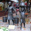 물동이 진 아이 이미지