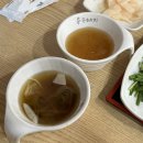 육뚝배기 국밥막국수 이미지