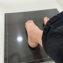 수영하고 스키 타놓고 발목 아파하는 청개구리