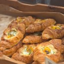 하루스 | 롯데월드몰맛집 스트릿 레스토랑 파이터 잠실 빵집 '테디뵈르하우스', 크로와상이 예술인 카페 후기