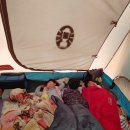 연인산캠핑장 다목적운동장 이미지