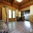 나비랑 한옥 이미지