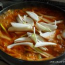 팔팔김치찌개