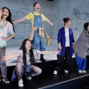 연극 <지상의 여자들> 이미지