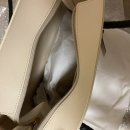 JABA JABA | [JILL BY JILLSTUART/질스튜어트] 시그니처 로고 레터링 하트참 쇼퍼백, 트와이스 나연 착용템 (JABA8F762)