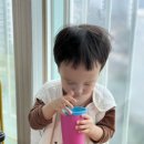 쏟아지는 컵 이미지