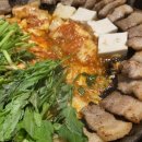 김치공장 | 사당 맛집 무쇠김치삼겹 후기 자체 김치공장 운영하는 삼겹살집 발견했어요