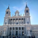 스페인 마드리드 궁전과 성당 이미지