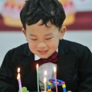 민들레반 선생님와 민기랑 같이 찍은 생일파티죠~~ 이미지