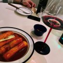 노원역 와인바 &lt;아토&gt; 비 오는 날 방문한 솔직후기 (이즈니떡볶이,파스타,감바스)