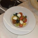 녹사평역 4번 출구 | 녹사평 이태원 와인바 추천) 경리단길 감성 양식 맛집 @어반빈야드 URBAN VINYARD 방문 후기