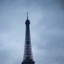 20년 차이나는 에펠탑 사진 이미지