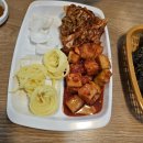 부산 동래 온천동 점심추천 줄서는 맛집 영진돼지국밥 수육백반 후기