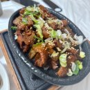 돌실회관