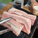 잠실새내 고깃집 행복하면돼지 | 불판에 구워먹는 김치오겹살, 재방문 솔직 후기