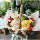[일산꽃집-과일바구니잘하는곳] 출산선물로 허유재병원으로 꽃배달된 특색있는 과일바구니선물 이미지