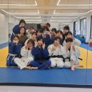 케이삼백 | 허기 지지 않게 살아야 해