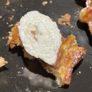 이화산장 | 신촌역 와플맛집 분위기 아늑한 오두막시설 카페추천 waffle it up