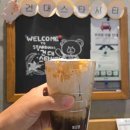 여유로운 아침의 클래식 산책 이미지