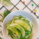 오이물김치 만드는법 보리밥 갈아 쨍하게 시원한 여름별미 오이알배추물김치 만들기 이미지