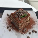 취향의공간 | 조용한 취향의 공간, 셀렉티드니스에서 하루 [강남역 대형카페]