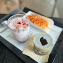 공부도하고 책도 읽으며 여유로운 시간을 보낼 수 있는 대형 북카페, 카페꼼마