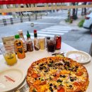 트랜디 조명 | 청주 피자 맛집 치즈웨이브 고속터미널점 후기 | 트랜디한 분위기와 쭉 늘어나는 치즈의 매력