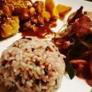 자연을 닮은 소박한 집 이미지