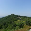 영인산(靈仁山,363.6m).상투봉(300.4m).닫자봉(273.4m).신선봉(229m).깃대봉(359.9m).연화봉(290m)/충남아산 이미지