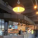 KDK빌딩 김덕규베이커리앞 | [빵지순례] 김해 김덕규 베이커리 빵은 맛있는데...(feat. 내돈내산 후기)