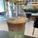 우지커피 성빈센트병원점