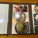 옹기에 빠진 짬뽕 이미지