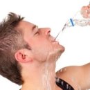 두건쓴형제 이미지