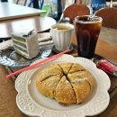 오토플랜잇 | 용인 수지 신봉동 카페 : 애견 동반 플레이스모어 카페! 수제 디저트까지 맛있다