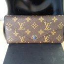 coach코치,엘레강스.발리,야상바바리,엘르골프티,제평의류,Gucci,루비통반지갑,샤넬지퍼돌이,LV조세핀월릿,네오플램 3종 (주방찜기),구두250,선글라스등 이미지