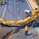 작업중인 중장비들-Excavator Masters: Jaw-Dropping Operator Skills | Heavy Equipment 이미지