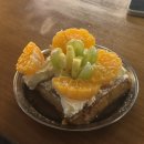 사과꽃 피는 저녁 | 데이트하기 좋은 문래카페 몽상 후르츠 토스트 솔직후기