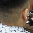 휴브리스바버샵 이미지