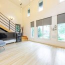 산골짜기 하얀집 이미지