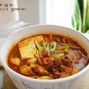 돼지고기 김치찌개 신 대파 김치 요리 이미지