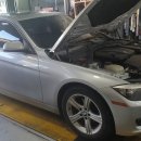 BMW F30 320D 엔진오일교환,라이트전구교환 H7, 테일램프수리,차폭등전구교환,서비스리셋 이미지