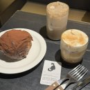 경기도 수원시 팔달구 고화로 | 수원역 카공 카페 일상엔 베이커리 시그니처 바나나 스카치 라떼 보리미숫가루 후기