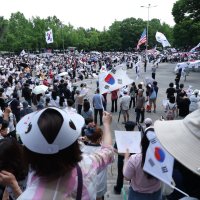 “올림픽공원 봉쇄 시위에… 펜싱 대표, 칼 빌려 대회 나갈판”