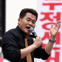 전한길 "유재석·아이유 재선거 나서줘야" 억지 주장