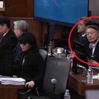 尹 '평양무인기' 외환죄 징역 30년에 조선일보 "법조계서 이견"