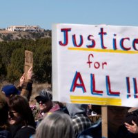 “성 착취 피해 소녀들 묻혔다”… 엡스타인 '비밀 목장' 시신 수색 착수